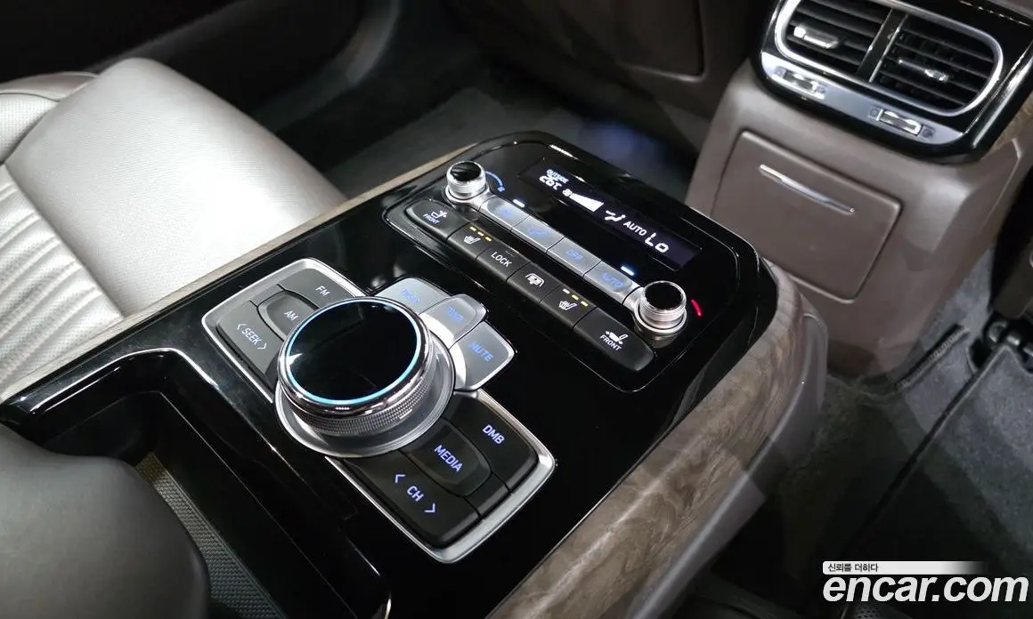 Genesis G90 2018 3.8 автомат (гидро), фото 19 Genesis G90 2018 3.8 автомат (гидро), фото 19