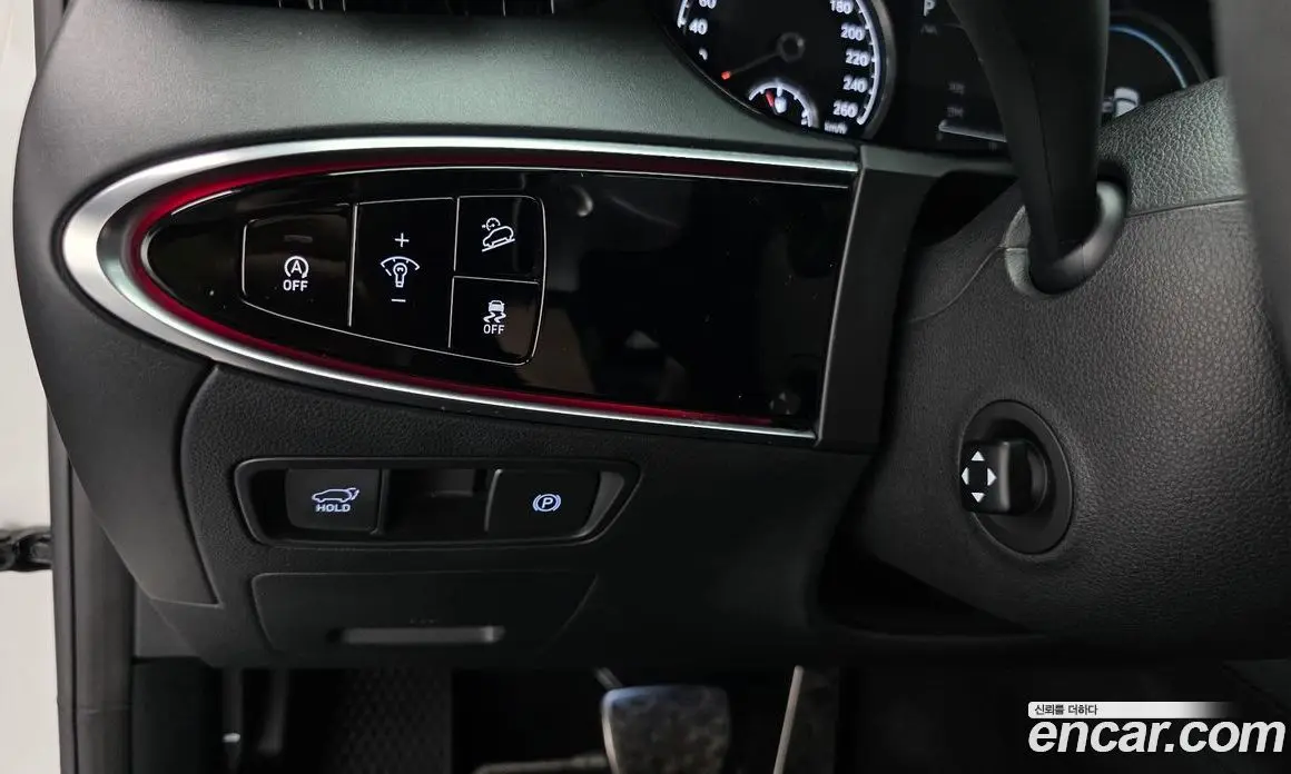 Genesis GV70 2021 2.5 автомат (гидро), фото 25 Genesis GV70 2021 2.5 автомат (гидро), фото 25