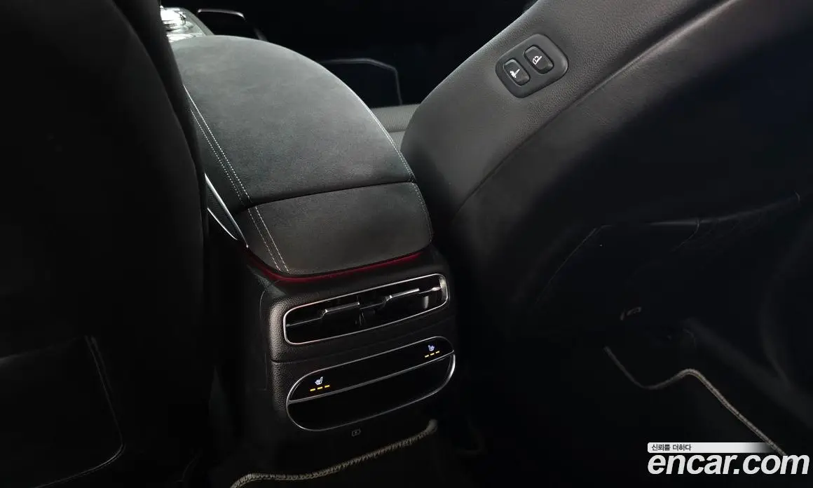 Genesis GV70 2021 2.5 автомат (гидро), фото 32 Genesis GV70 2021 2.5 автомат (гидро), фото 32