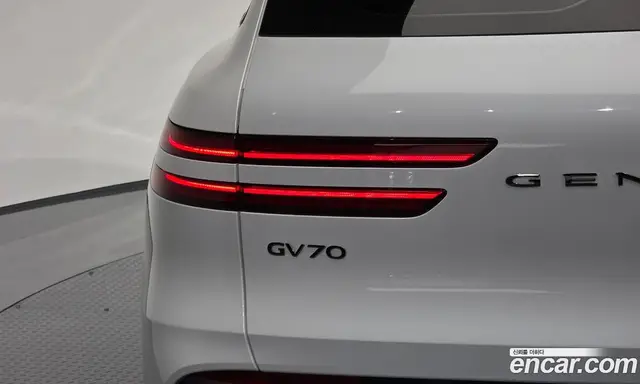 Genesis GV70 2021 2.5 автомат (гидро), миниатюра 8 Genesis GV70 2021 2.5 автомат (гидро), миниатюра 8