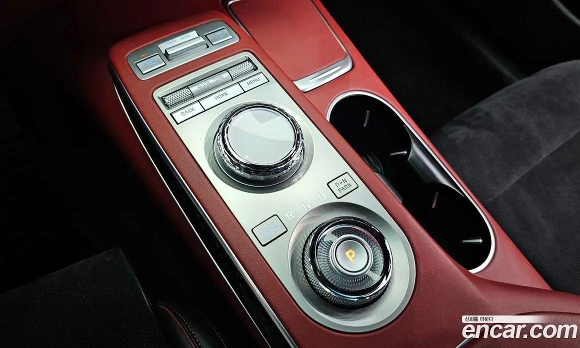 Genesis GV70 2021 2.5 автомат (гидро), фото 9