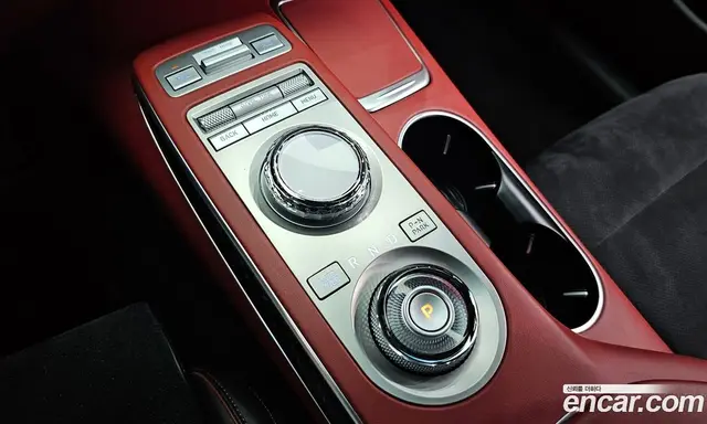 Genesis GV70 2021 2.5 автомат (гидро), миниатюра 9