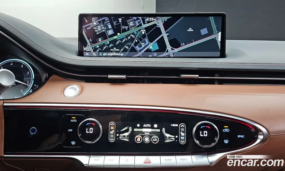 Genesis GV70 2021 2.2 автомат (гидро), фото 20