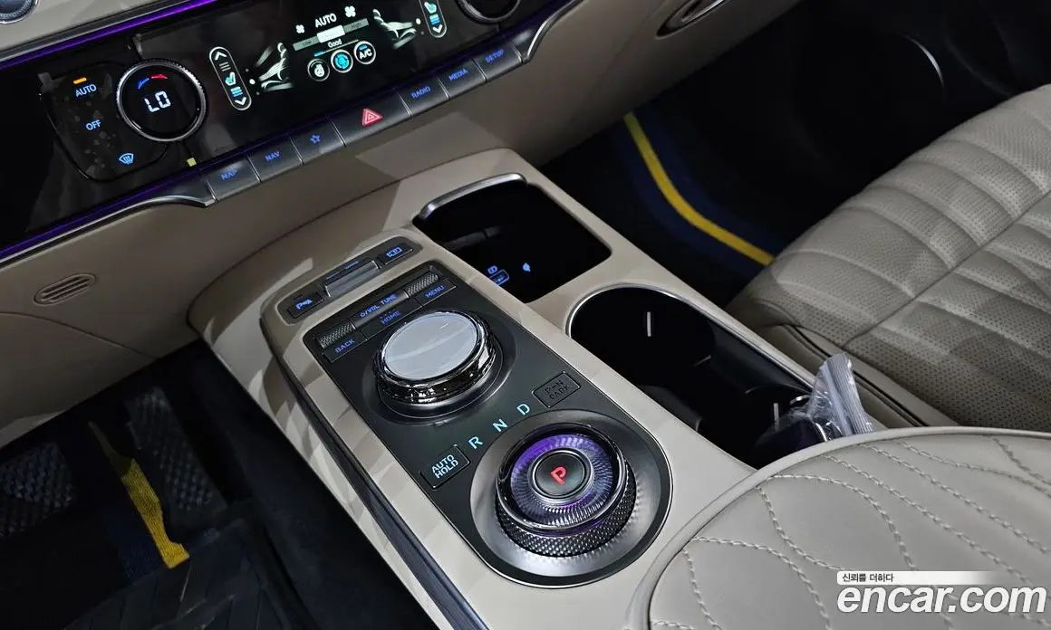 Genesis GV70 2021 2.5 автомат (гидро), фото 12 Genesis GV70 2021 2.5 автомат (гидро), фото 12