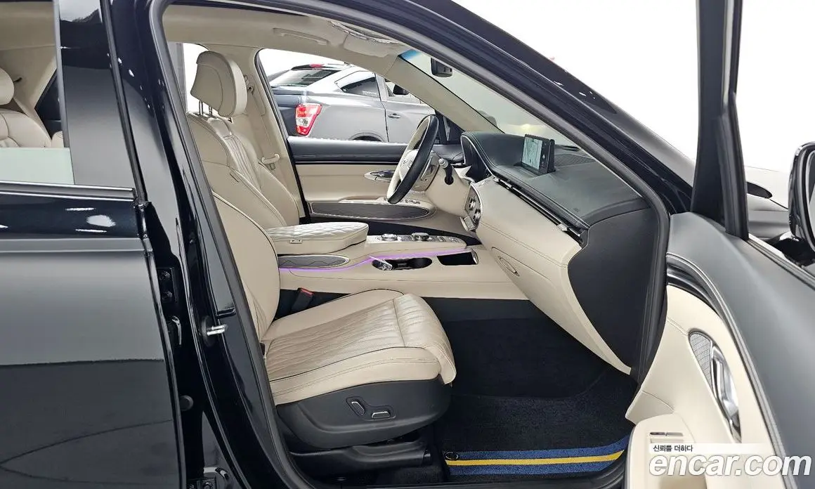 Genesis GV70 2021 2.5 автомат (гидро), фото 16 Genesis GV70 2021 2.5 автомат (гидро), фото 16