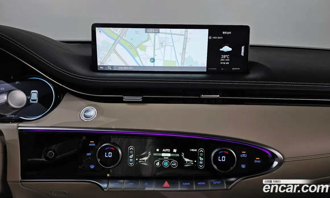 Genesis GV70 2021 2.5 автомат (гидро), фото 18 Genesis GV70 2021 2.5 автомат (гидро), фото 18