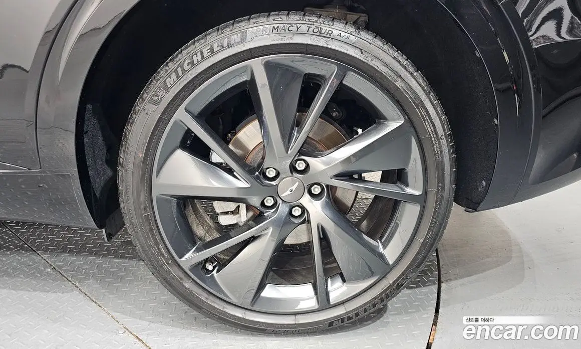 Genesis GV70 2021 2.5 автомат (гидро), фото 7 Genesis GV70 2021 2.5 автомат (гидро), фото 7
