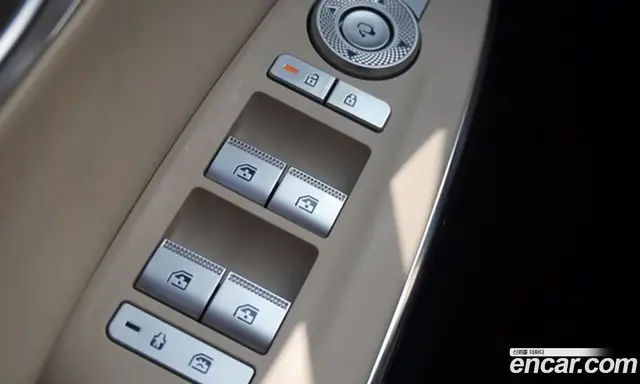 Genesis GV70 2025 2.5 автомат (гидро), миниатюра 11 Genesis GV70 2025 2.5 автомат (гидро), миниатюра 11