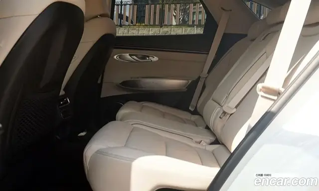 Genesis GV70 2025 2.5 автомат (гидро), миниатюра 10 Genesis GV70 2025 2.5 автомат (гидро), миниатюра 10
