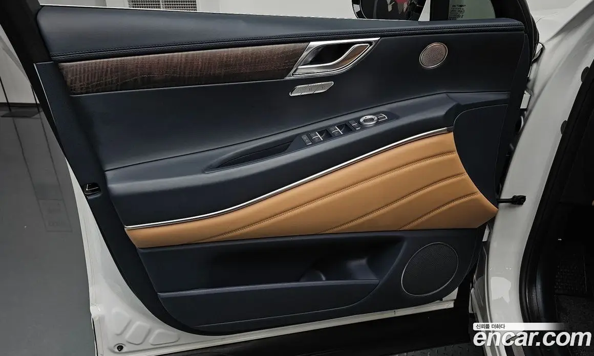 Genesis GV80 2022 2.5 автомат (гидро), фото 14 Genesis GV80 2022 2.5 автомат (гидро), фото 14