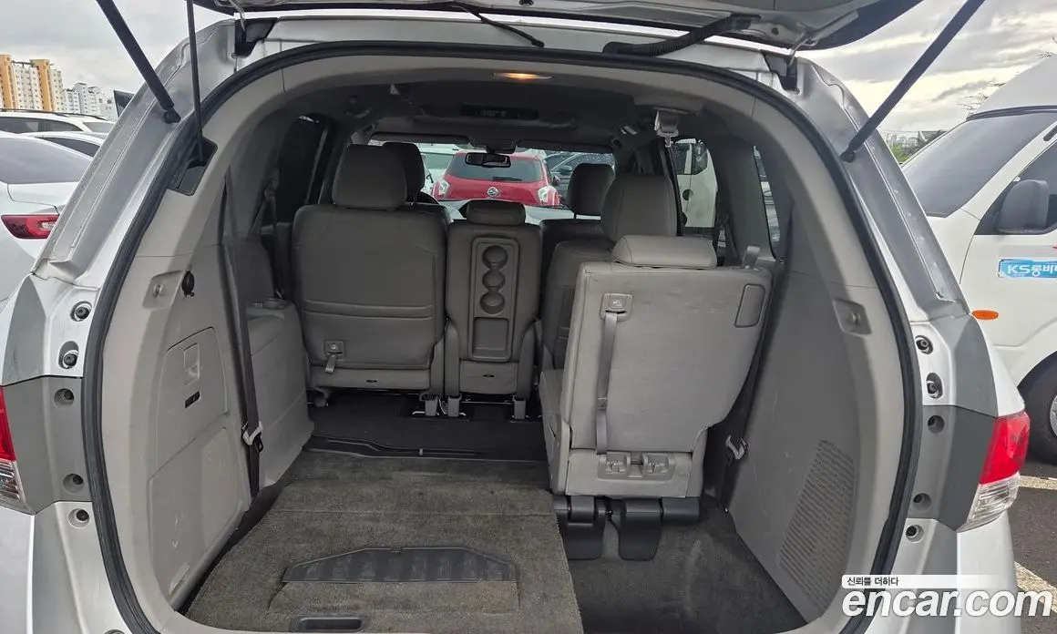 Honda Odyssey 2014 3.5 автомат (гидро), фото 13
