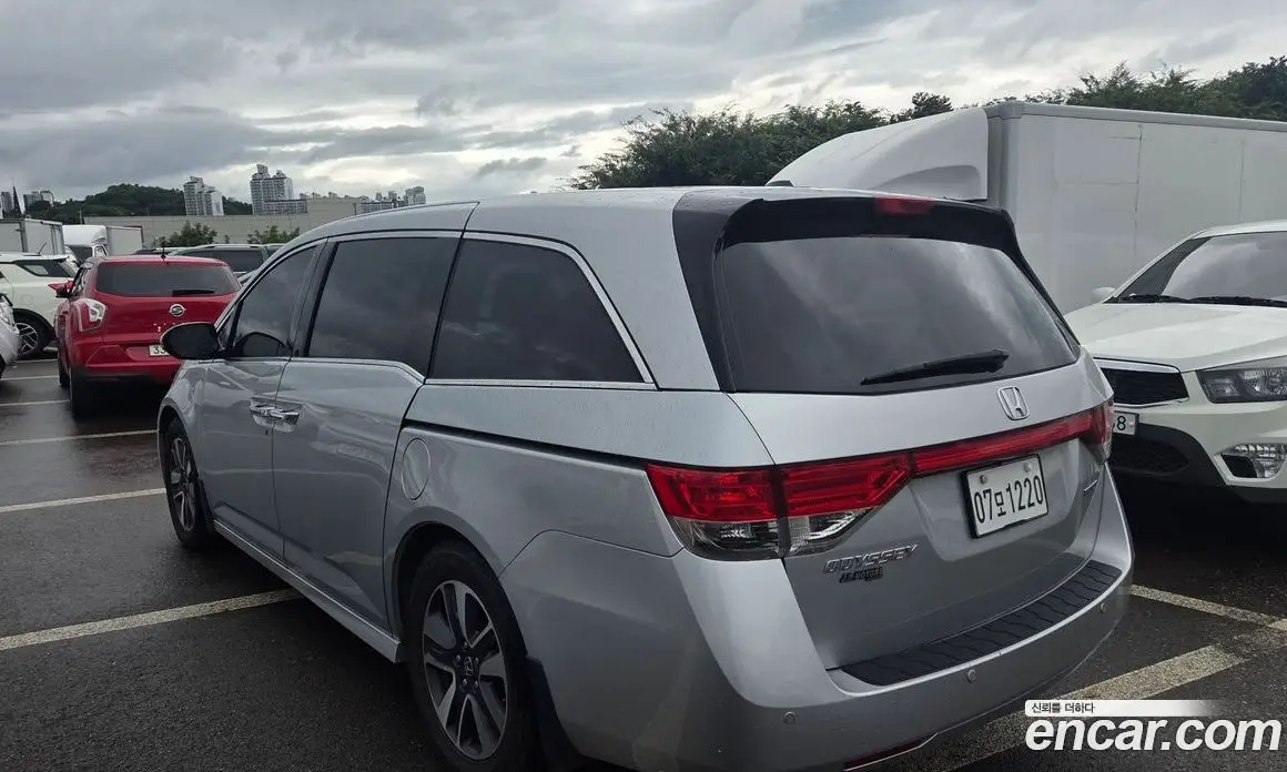 Honda Odyssey 2014 3.5 автомат (гидро), фото 4