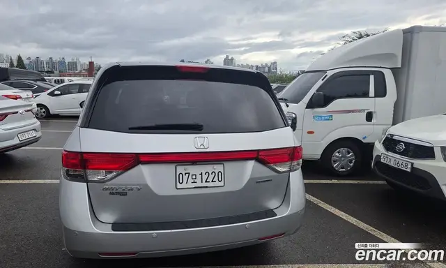 Honda Odyssey 2014 3.5 автомат (гидро), миниатюра 5
