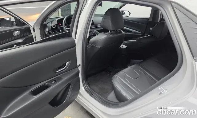 Hyundai Avante 2021 1.6 автомат (гидро), миниатюра 11 Hyundai Avante 2021 1.6 автомат (гидро), миниатюра 11