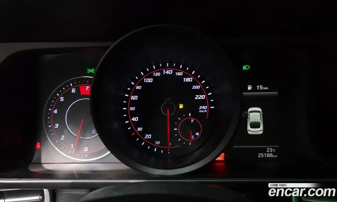 Hyundai Avante 2022 1.6 автомат (гидро), фото 11