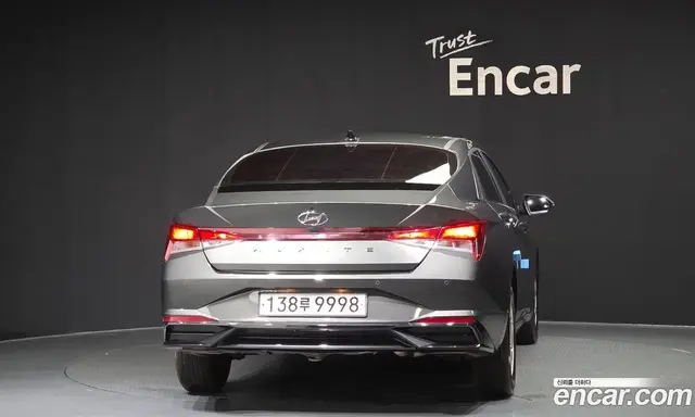 Hyundai Avante 2022 1.6 автомат (гидро), миниатюра 4
