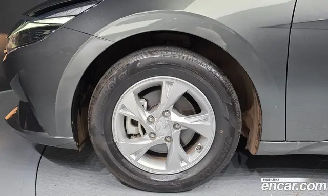 Hyundai Avante 2022 1.6 автомат (гидро), миниатюра 5