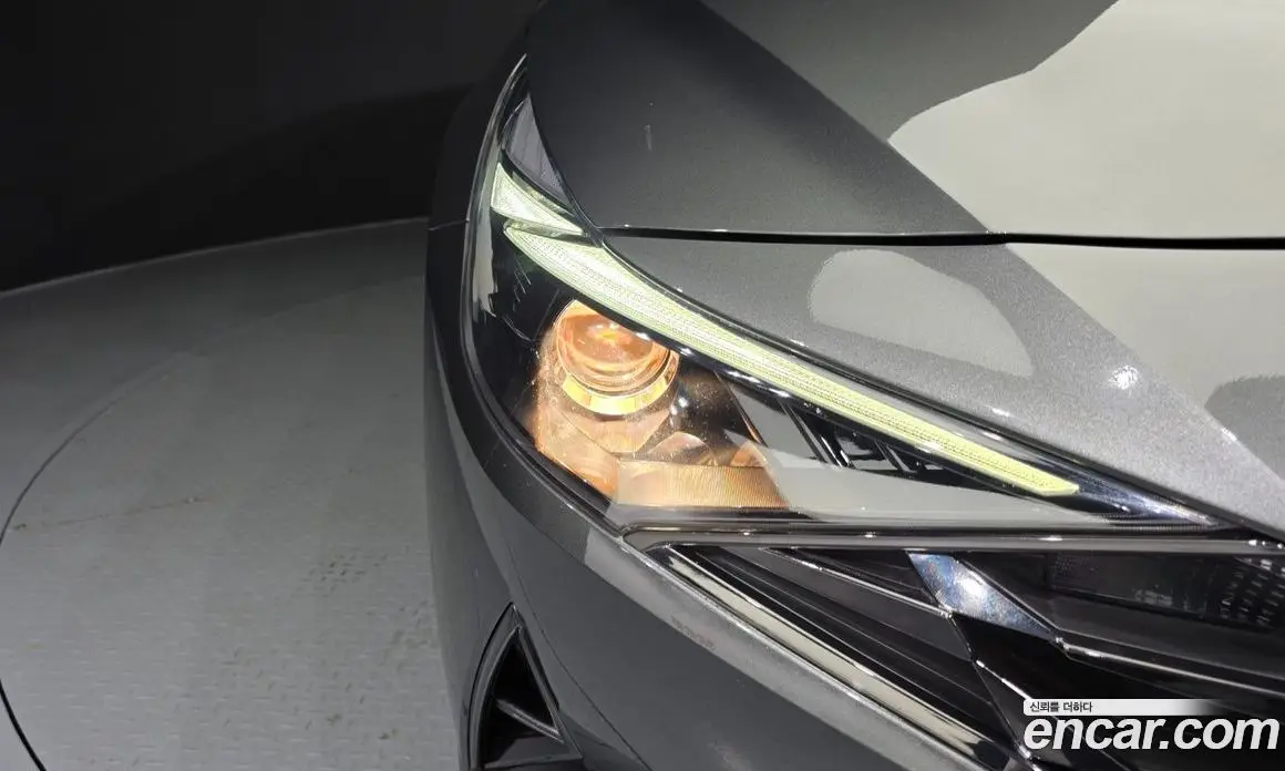 Hyundai Avante 2022 1.6 автомат (гидро), фото 8