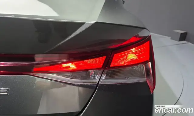 Hyundai Avante 2022 1.6 автомат (гидро), миниатюра 9