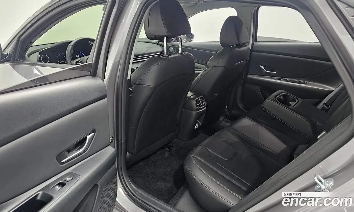 Hyundai Avante 2023 1.6 автомат (гидро), фото 16 Hyundai Avante 2023 1.6 автомат (гидро), фото 16