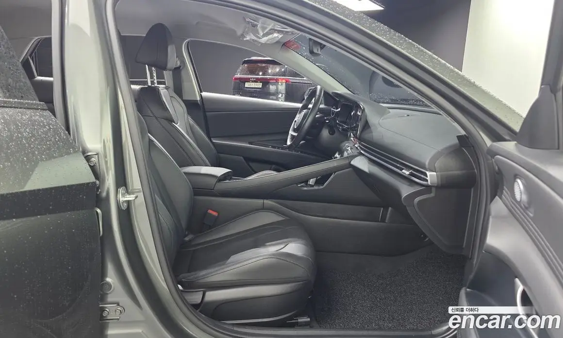 Hyundai Avante 2024 1.6 автомат (гидро), фото 11