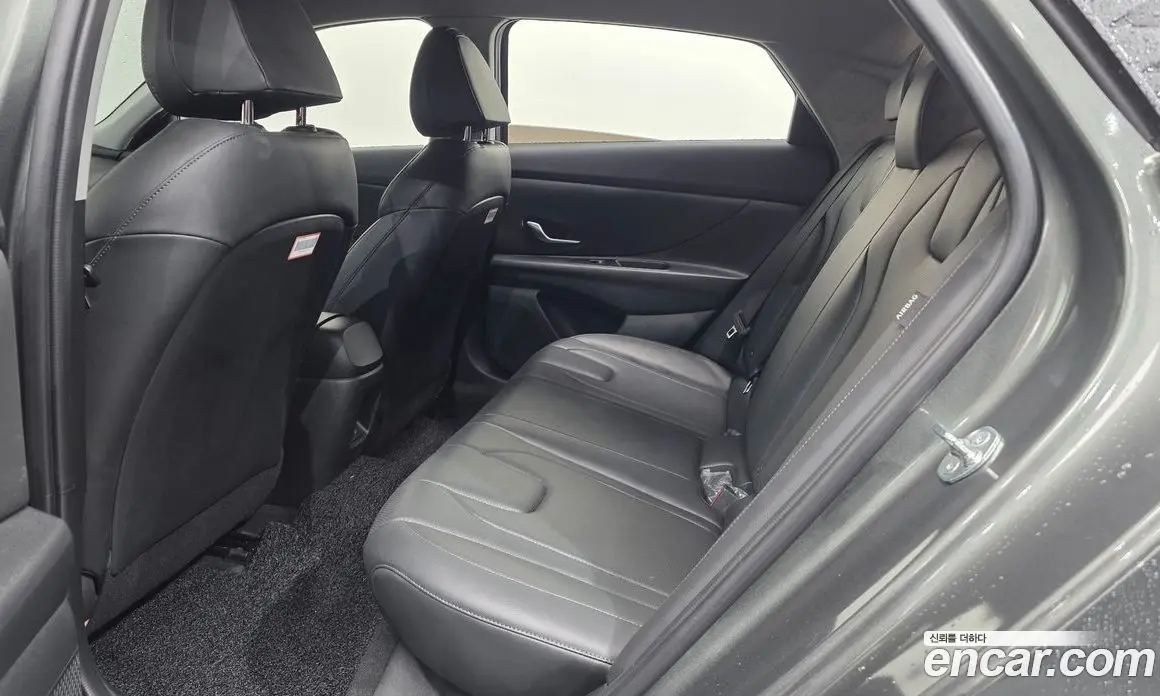 Hyundai Avante 2024 1.6 автомат (гидро), фото 12