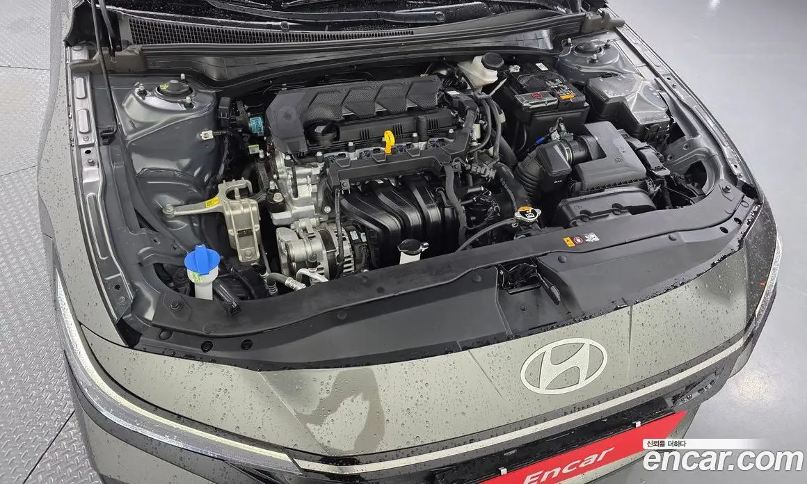 Hyundai Avante 2024 1.6 автомат (гидро), фото 6