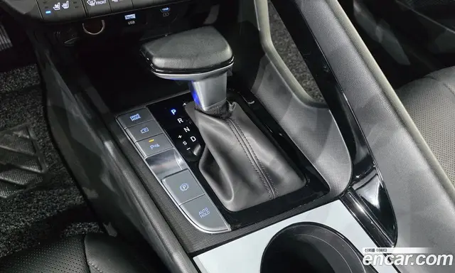 Hyundai Avante 2024 1.6 автомат (гидро), миниатюра 9