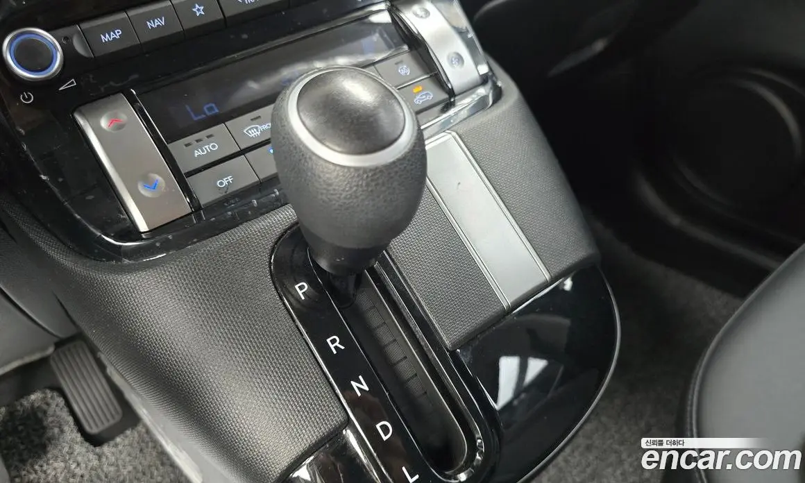Hyundai Casper 2024 1.0 автомат (гидро), фото 12