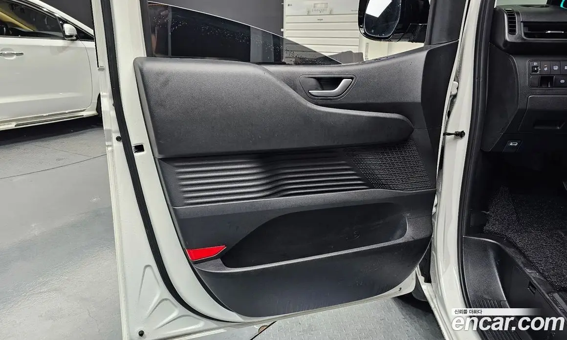 Hyundai Staria 2024 1.6 автомат (гидро), фото 14 Hyundai Staria 2024 1.6 автомат (гидро), фото 14