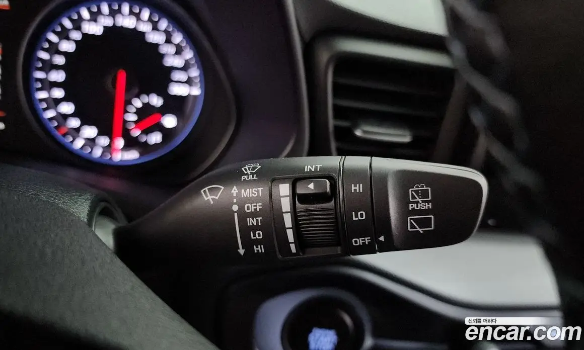 Hyundai Veloster 2018 2.0 механика, фото 26 Hyundai Veloster 2018 2.0 механика, фото 26