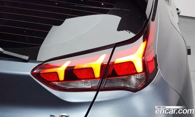 Hyundai Veloster 2018 2.0 механика, миниатюра 9 Hyundai Veloster 2018 2.0 механика, миниатюра 9