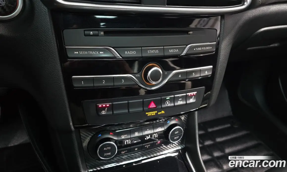 Infiniti Q30 2017 2.0 автомат (гидро), фото 15
