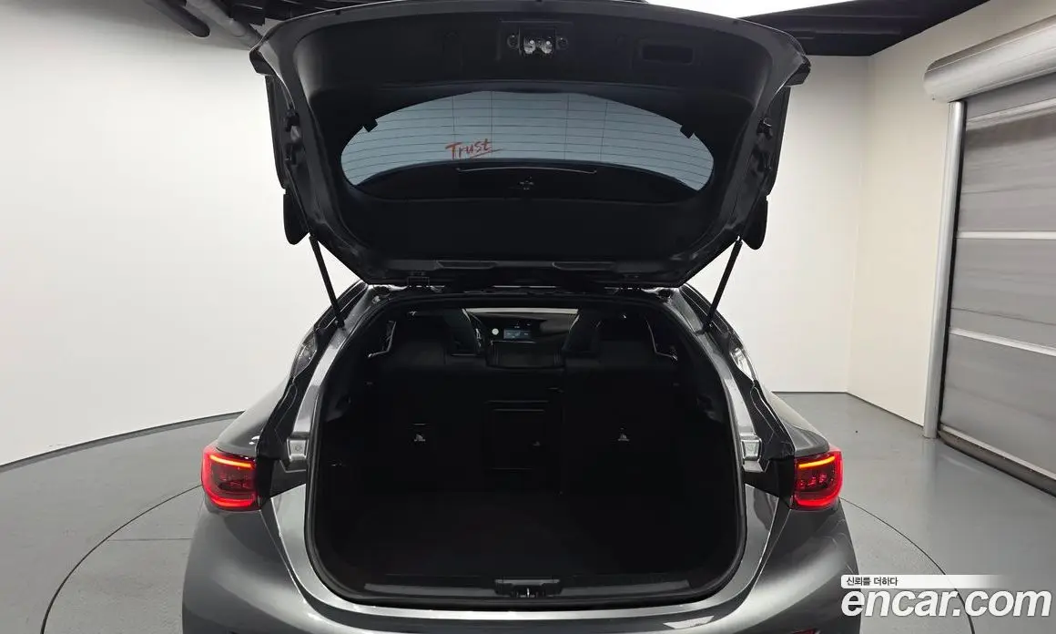 Infiniti Q30 2017 2.0 автомат (гидро), фото 20