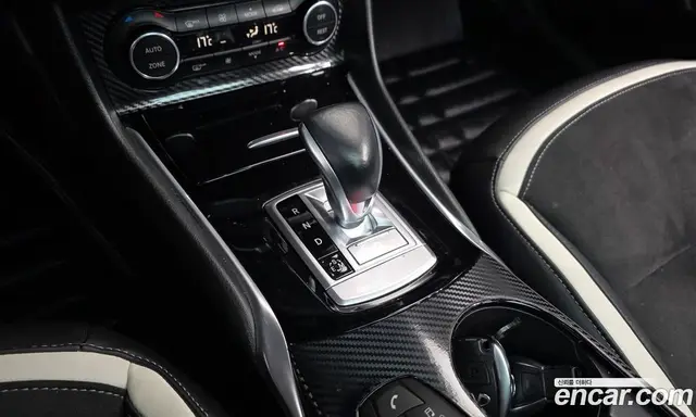 Infiniti Q30 2017 2.0 автомат (гидро), миниатюра 9