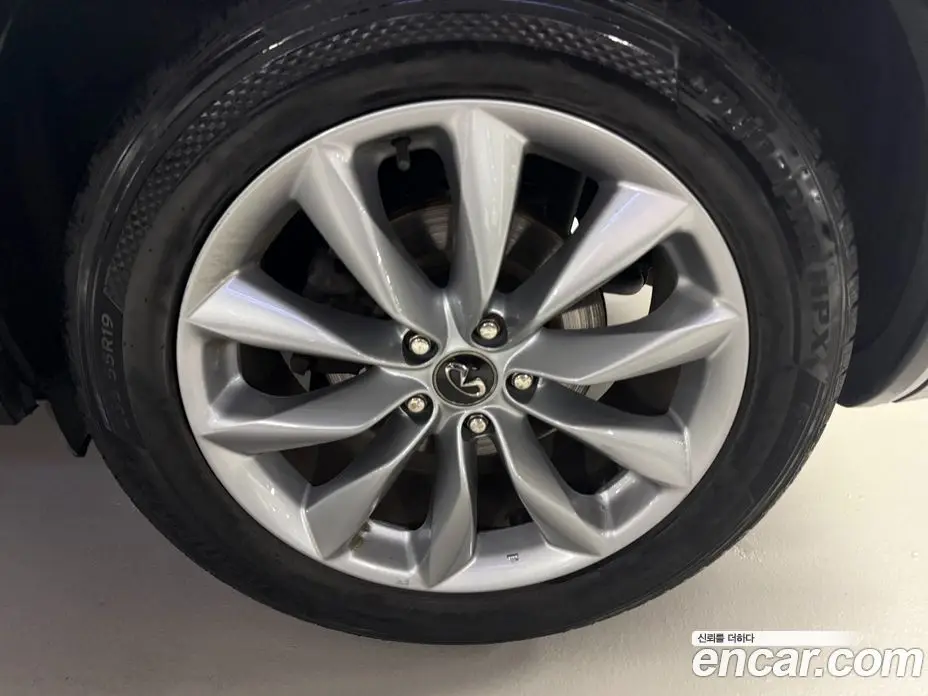 Infiniti QX50 2019 2.0 автомат (гидро), фото 20 Infiniti QX50 2019 2.0 автомат (гидро), фото 20