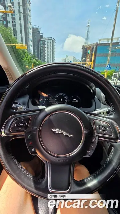 Jaguar XJ 2017 3.0 автомат (гидро), фото 14 Jaguar XJ 2017 3.0 автомат (гидро), фото 14