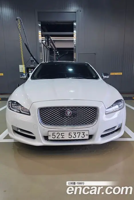 Jaguar XJ 2017 3.0 автомат (гидро), фото 3 Jaguar XJ 2017 3.0 автомат (гидро), фото 3