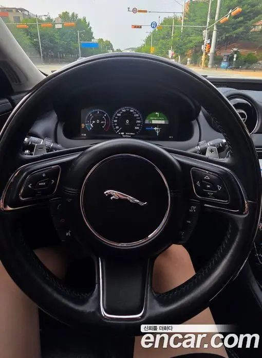 Jaguar XJ 2017 3.0 автомат (гидро), миниатюра 8 Jaguar XJ 2017 3.0 автомат (гидро), миниатюра 8