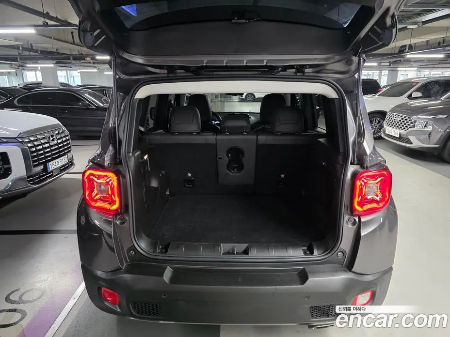 Jeep Renegade 2021 2.4 автомат (гидро), фото 20 Jeep Renegade 2021 2.4 автомат (гидро), фото 20