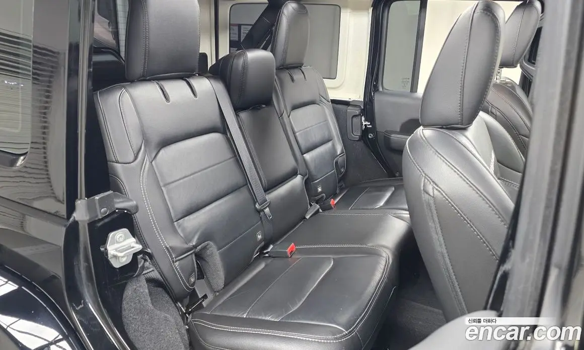Jeep Wrangler 2021 2.0 автомат (гидро), фото 18 Jeep Wrangler 2021 2.0 автомат (гидро), фото 18