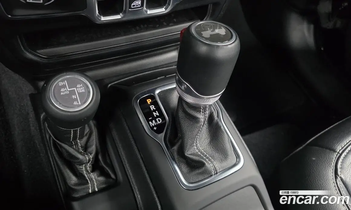 Jeep Wrangler 2021 2.0 автомат (гидро), фото 28 Jeep Wrangler 2021 2.0 автомат (гидро), фото 28