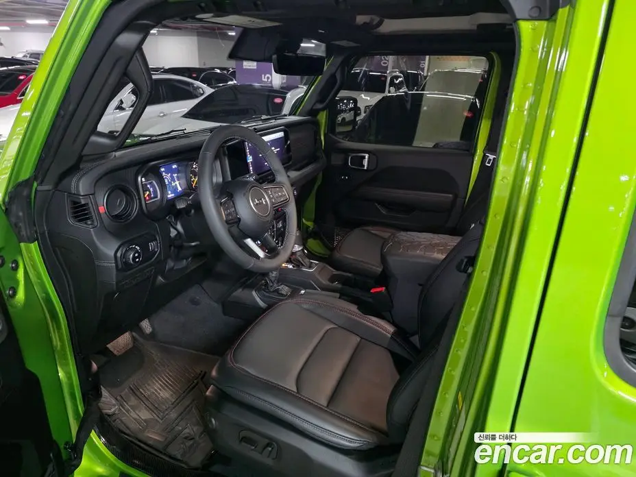 Jeep Wrangler 2025 2.0 автомат (гидро), фото 10 Jeep Wrangler 2025 2.0 автомат (гидро), фото 10