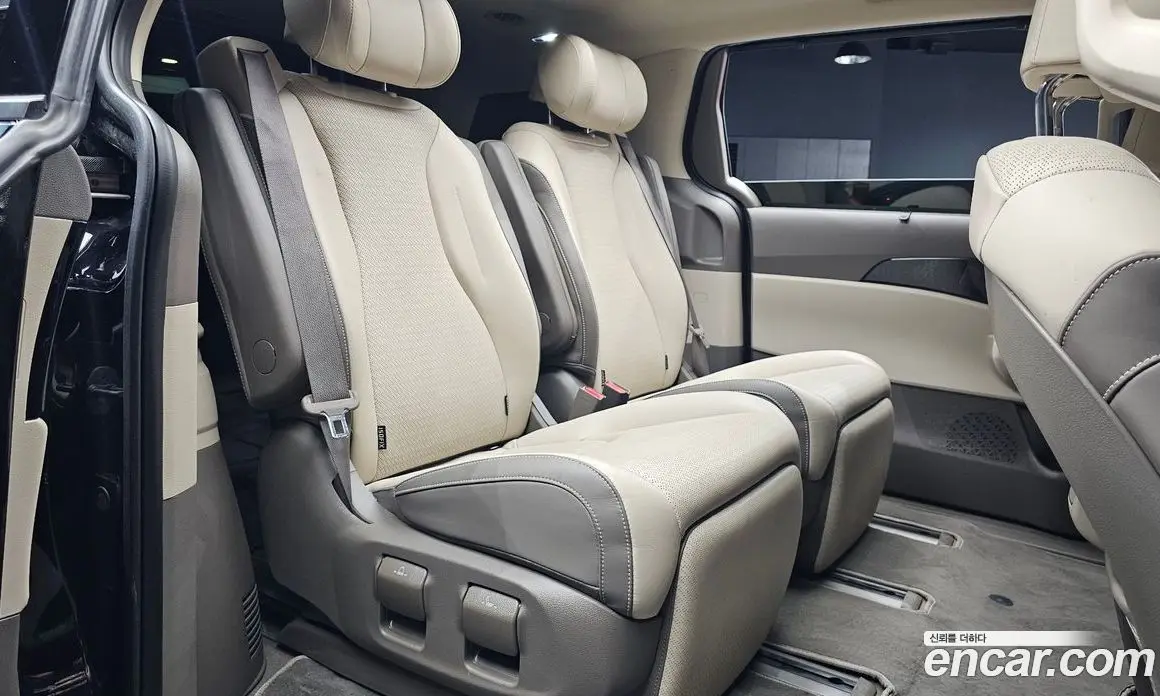 Kia Carnival 2023 3.5 автомат (гидро), фото 16 Kia Carnival 2023 3.5 автомат (гидро), фото 16