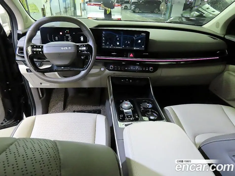 Kia Carnival 2024 1.6 автомат (гидро), фото 11