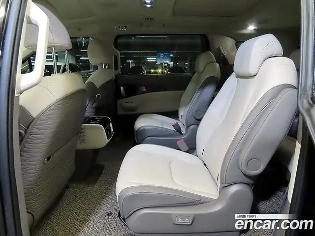 Kia Carnival 2024 1.6 автомат (гидро), миниатюра 7
