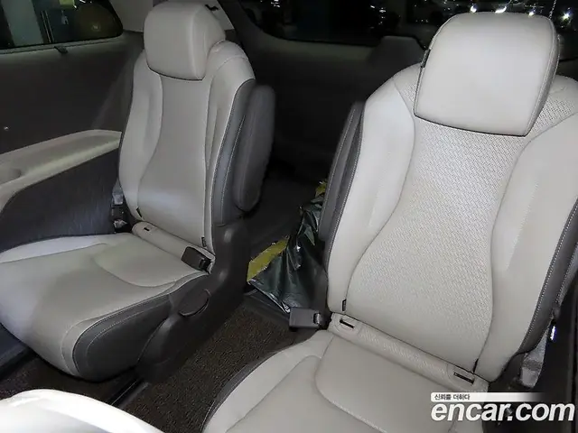 Kia Carnival 2024 1.6 автомат (гидро), миниатюра 8