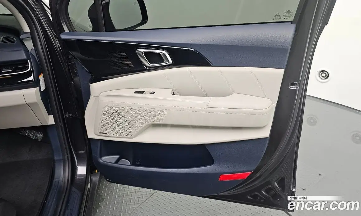 Kia Carnival 2024 1.6 автомат (гидро), фото 14 Kia Carnival 2024 1.6 автомат (гидро), фото 14