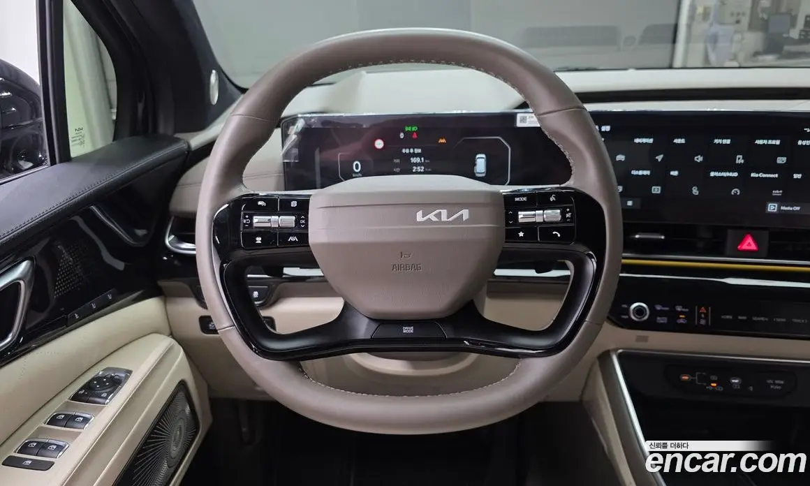 Kia Carnival 2025 1.6 автомат (гидро), фото 19 Kia Carnival 2025 1.6 автомат (гидро), фото 19