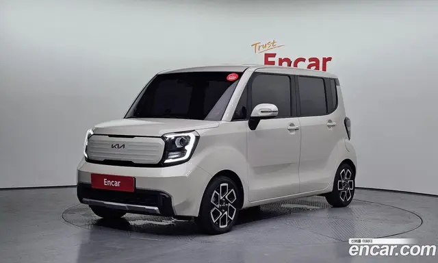 Kia Ray 2023 1.0 автомат (гидро), миниатюра 1 Kia Ray 2023 1.0 автомат (гидро), миниатюра 1